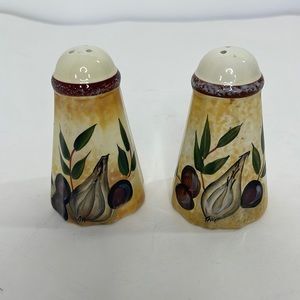 Vintage Salt & Pepper Shakers European Style Fruit & Vegetable Ceramic Glazed